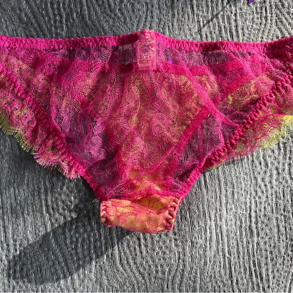 RARE Agent Provocateur Ariel Full Set — pink/purple lace w/ yellow - Picture 8 of 16